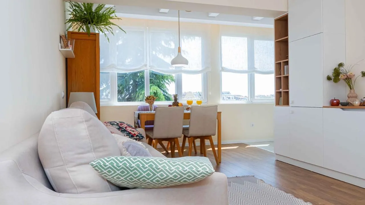 Central Deluxe Apartment Burgas City
